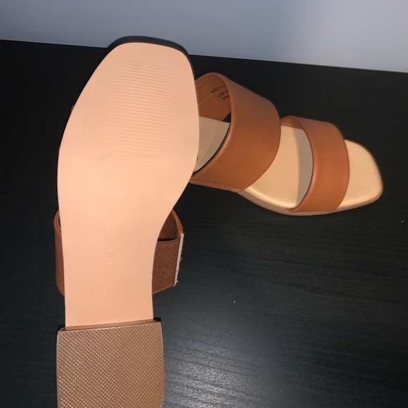 Steve Madden block heel sandals - Picture 2 of 4
